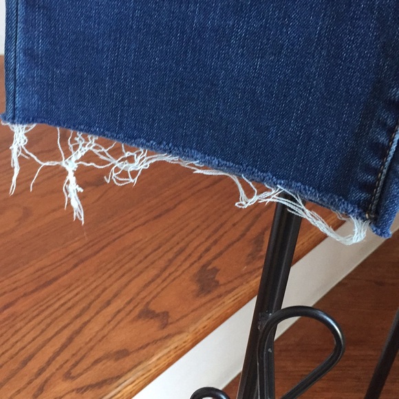 Lucky brand straight leg raw edge jean - Picture 4 of 6